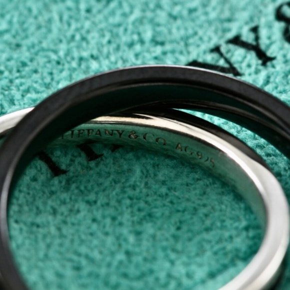 RARE, LK NEW!!  Tiffany & Co, Sterling Silver and Titanium Interlocking Ring - Picture 2 of 4